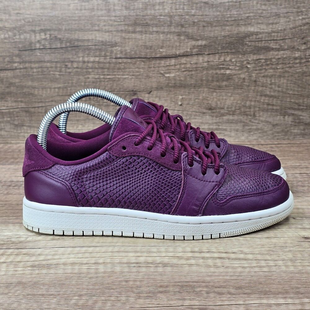 Nike Air Jordan 1 Retro Low NS Bordeaux Women's Sz 7 Burgundy Shoes (AO1935-600)